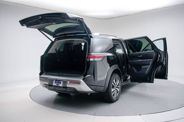 Used 2025 Nissan Pathfinder SL FWD image 22