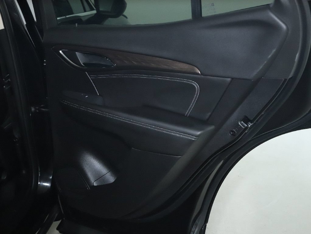 Used 2023 Buick Envision Avenir AWD/4WD image 32