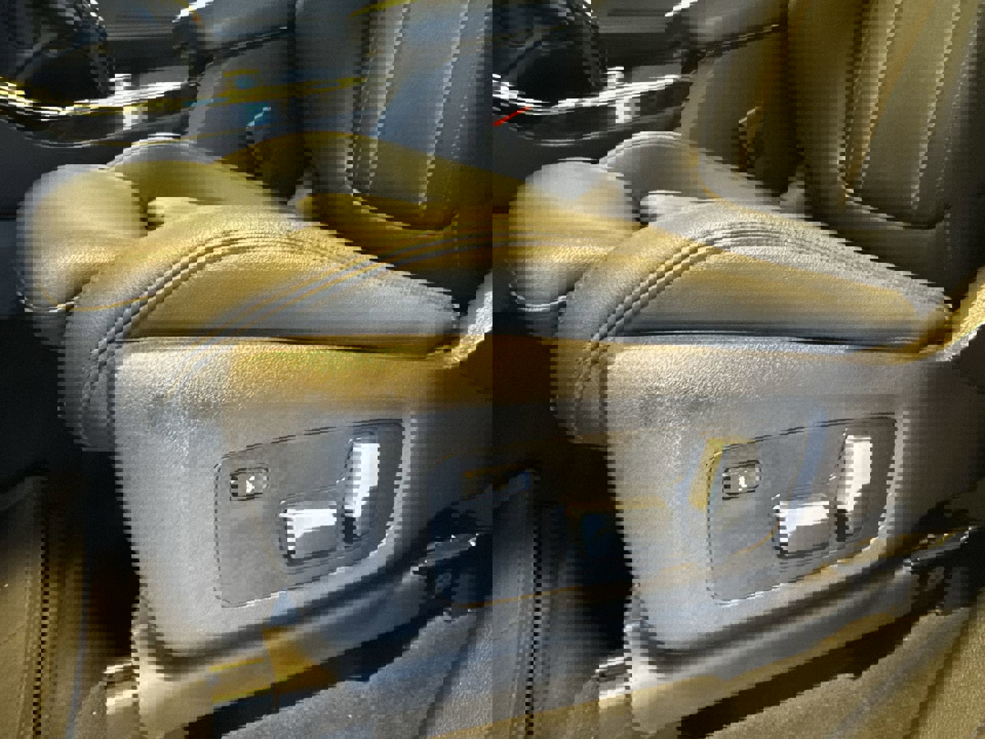 Used 2020 BMW X3 xDrive30i w/ Driving Assistance Package image 12