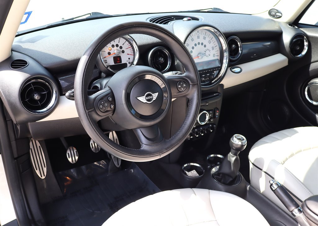 Used 2012 MINI Cooper Clubman S FWD image 12