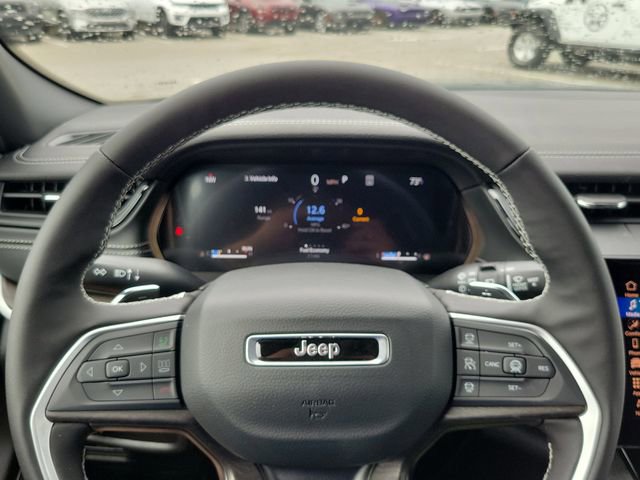 Used 2026 Jeep Grand Cherokee Limited image 16