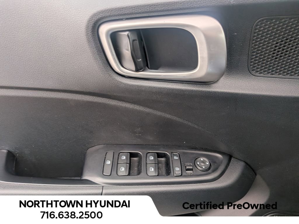 Certified 2023 Hyundai Venue SEL w/ Cargo Package image 28