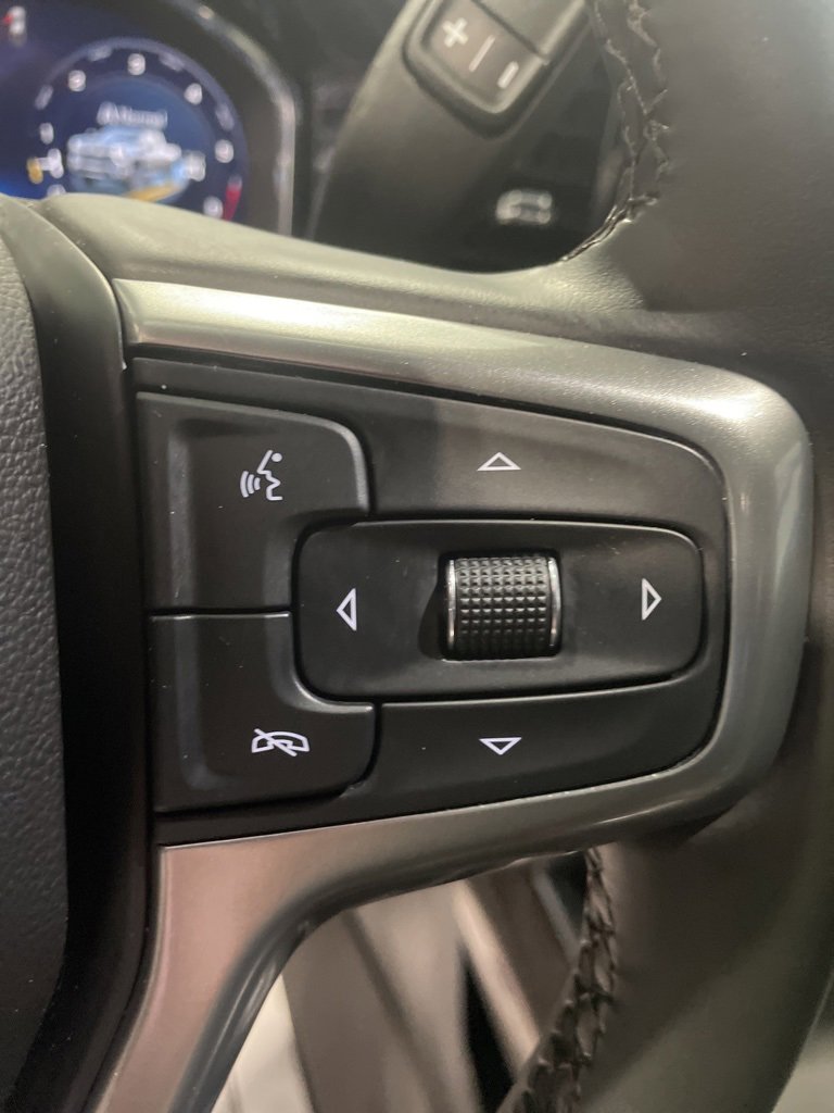 Used 2025 Chevrolet Silverado 2500 LTZ w/ LTZ Plus Package image 26