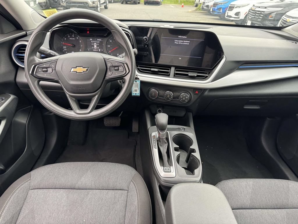 Used 2024 Chevrolet Trax LS w/ Driver Confidence Package FWD image 15