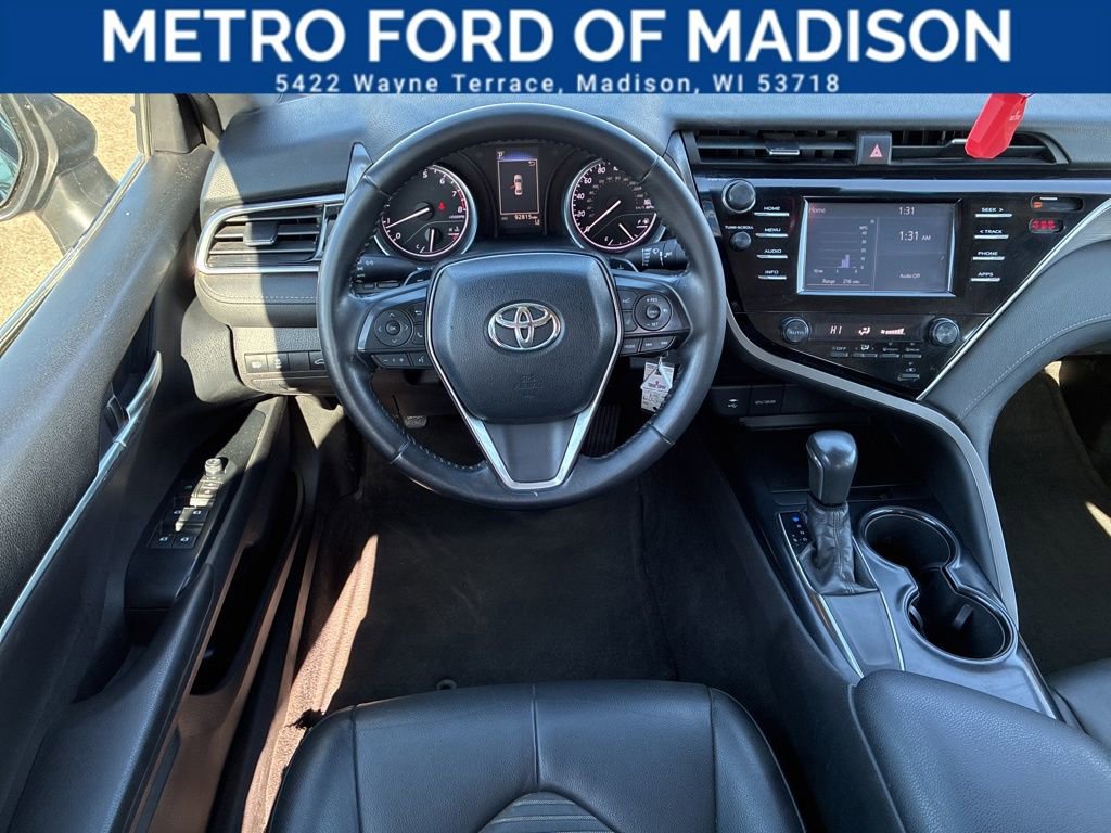 Used 2018 Toyota Camry SE w/ Moonroof Package image 12