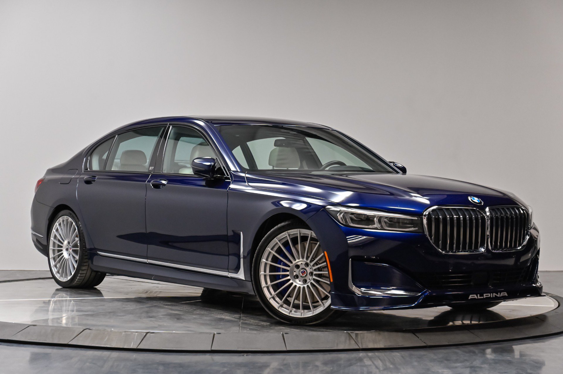 Used 2022 BMW ALPINA B7 xDrive AWD/4WD image 20