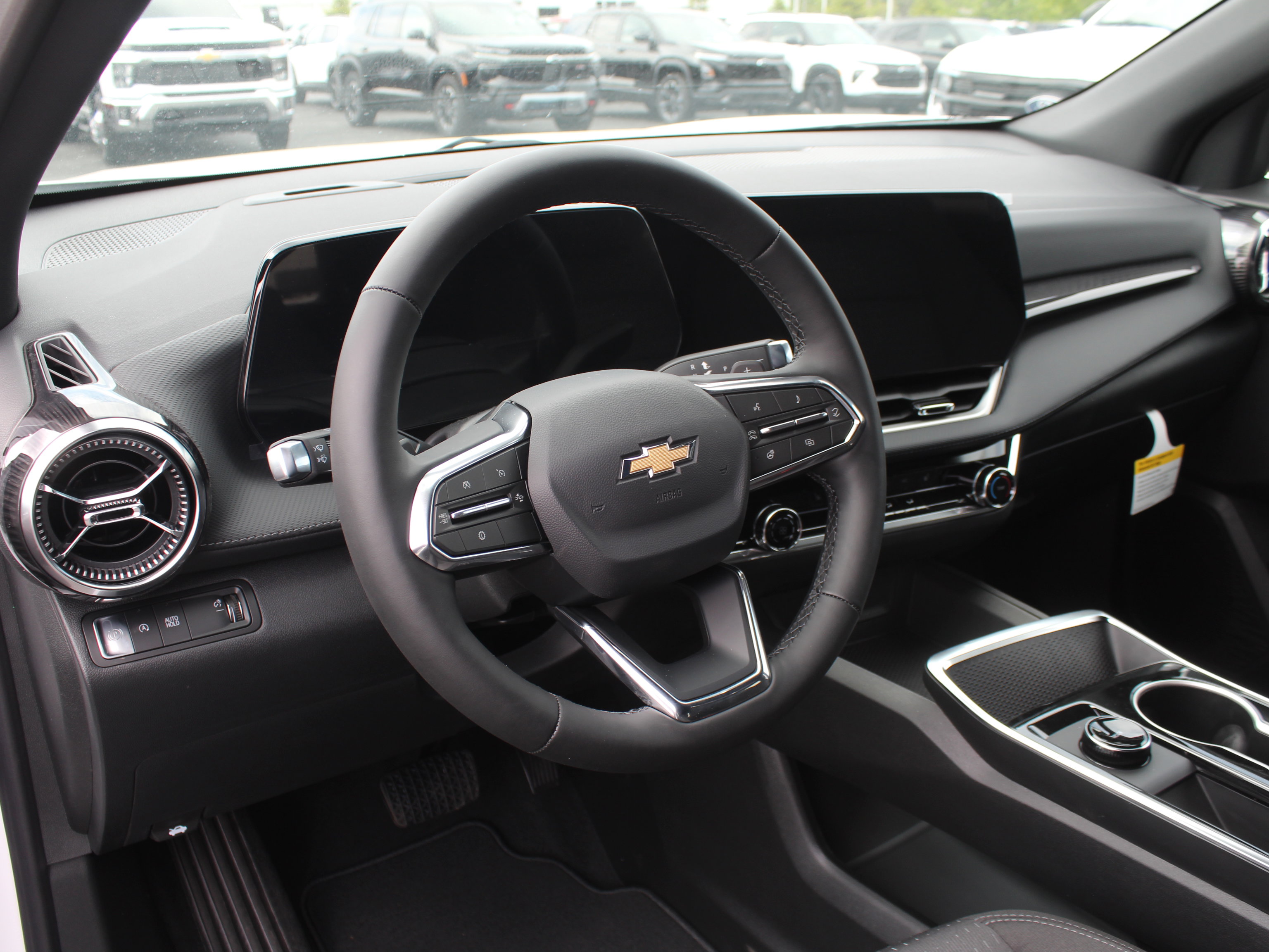 New 2026 Chevrolet Equinox LT FWD image 10
