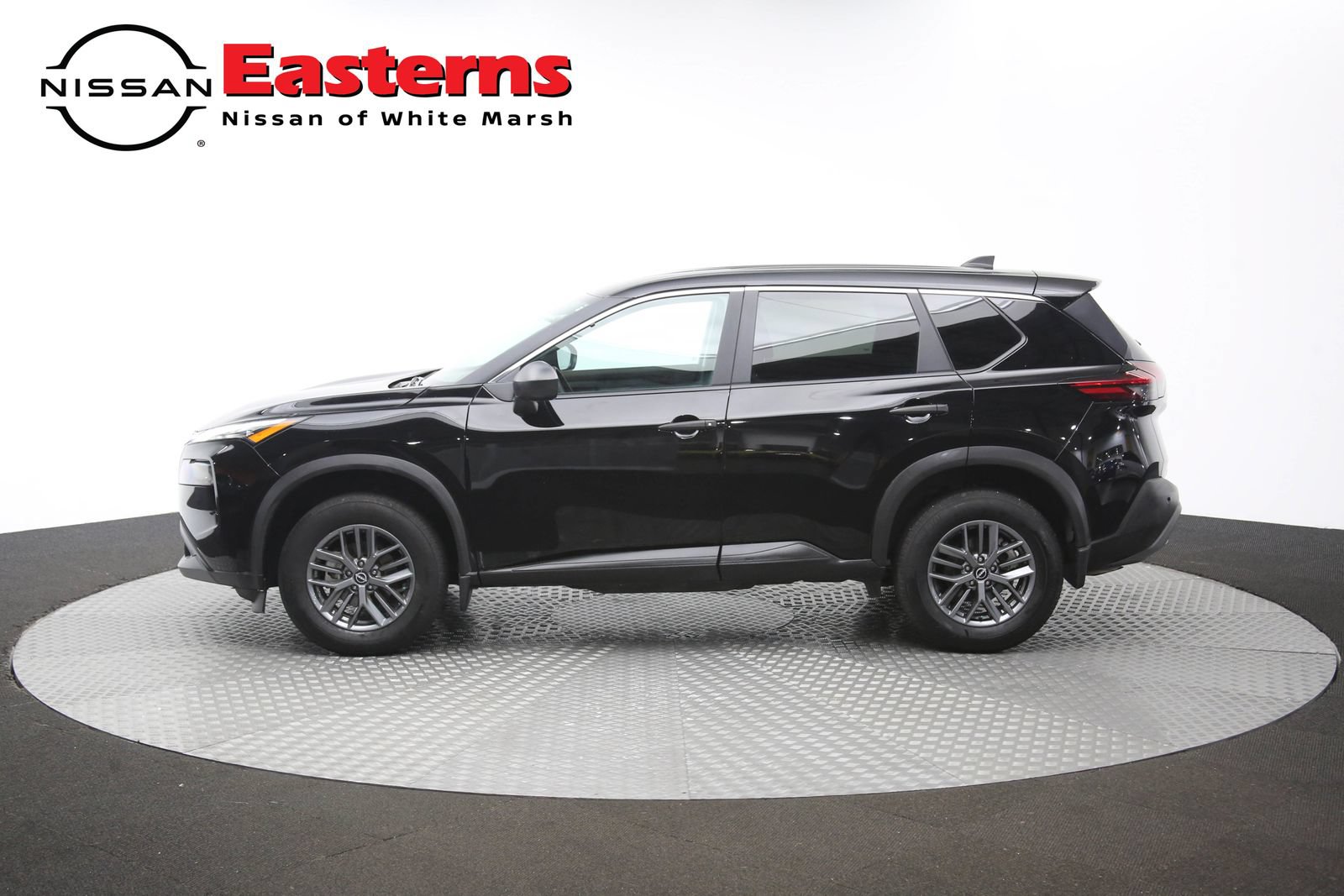Used 2023 Nissan Rogue S FWD image 59