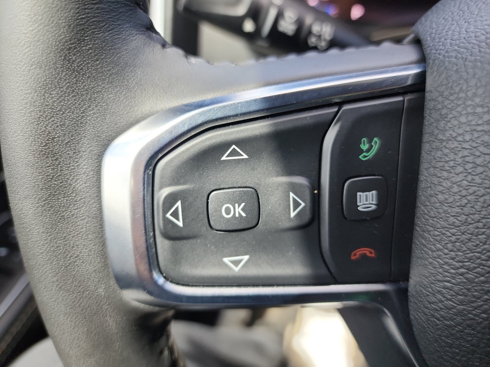 Used 2024 RAM 1500 Laramie AWD/4WD image 20