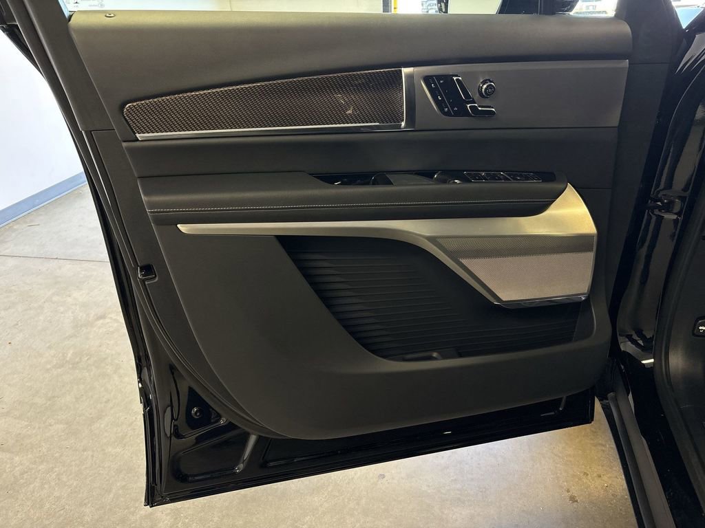 New 2026 Cadillac Vistiq Luxury image 27