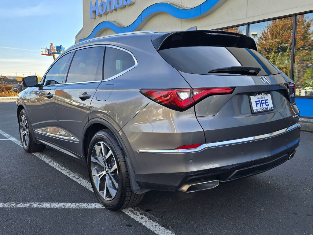 Used 2022 Acura MDX SH-AWD w/ Technology Package image 3