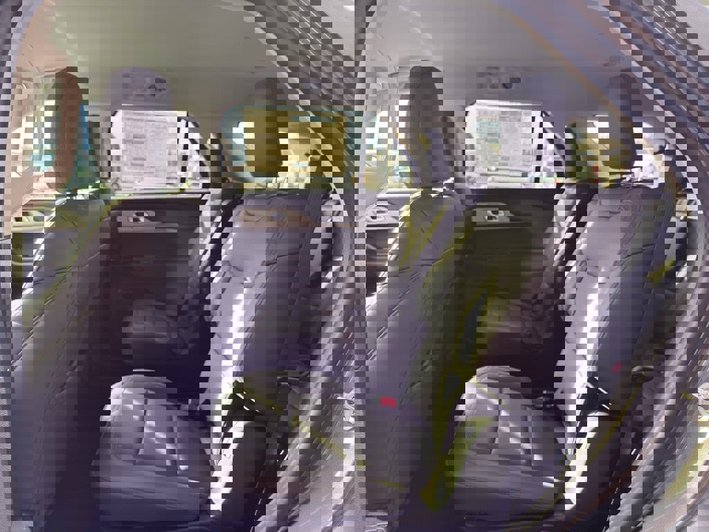 New 2026 Ford Explorer Active w/ Active Comfort Package image 24