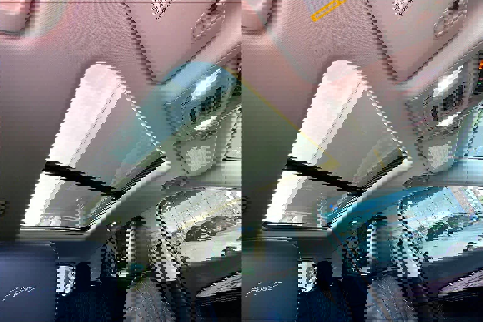 Used 2023 Buick Envision Avenir image 13