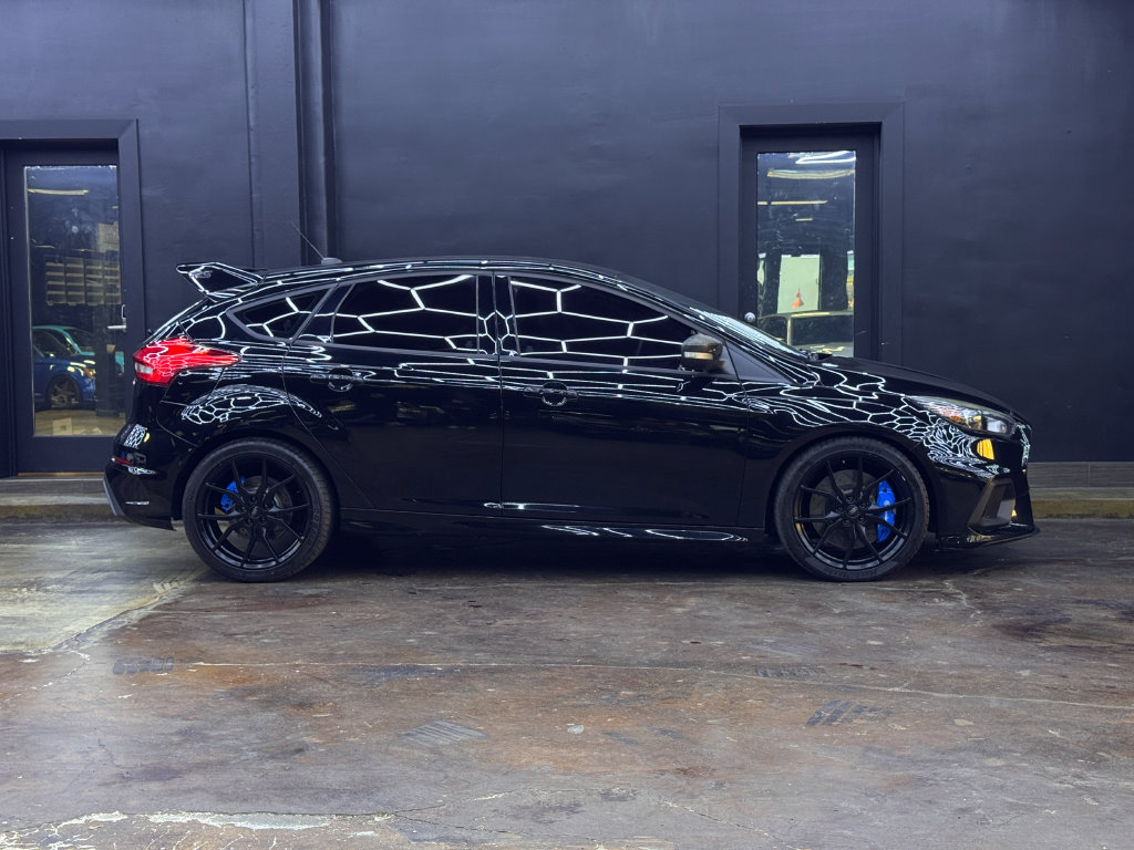 Used 2017 Ford Focus RS AWD/4WD image 12