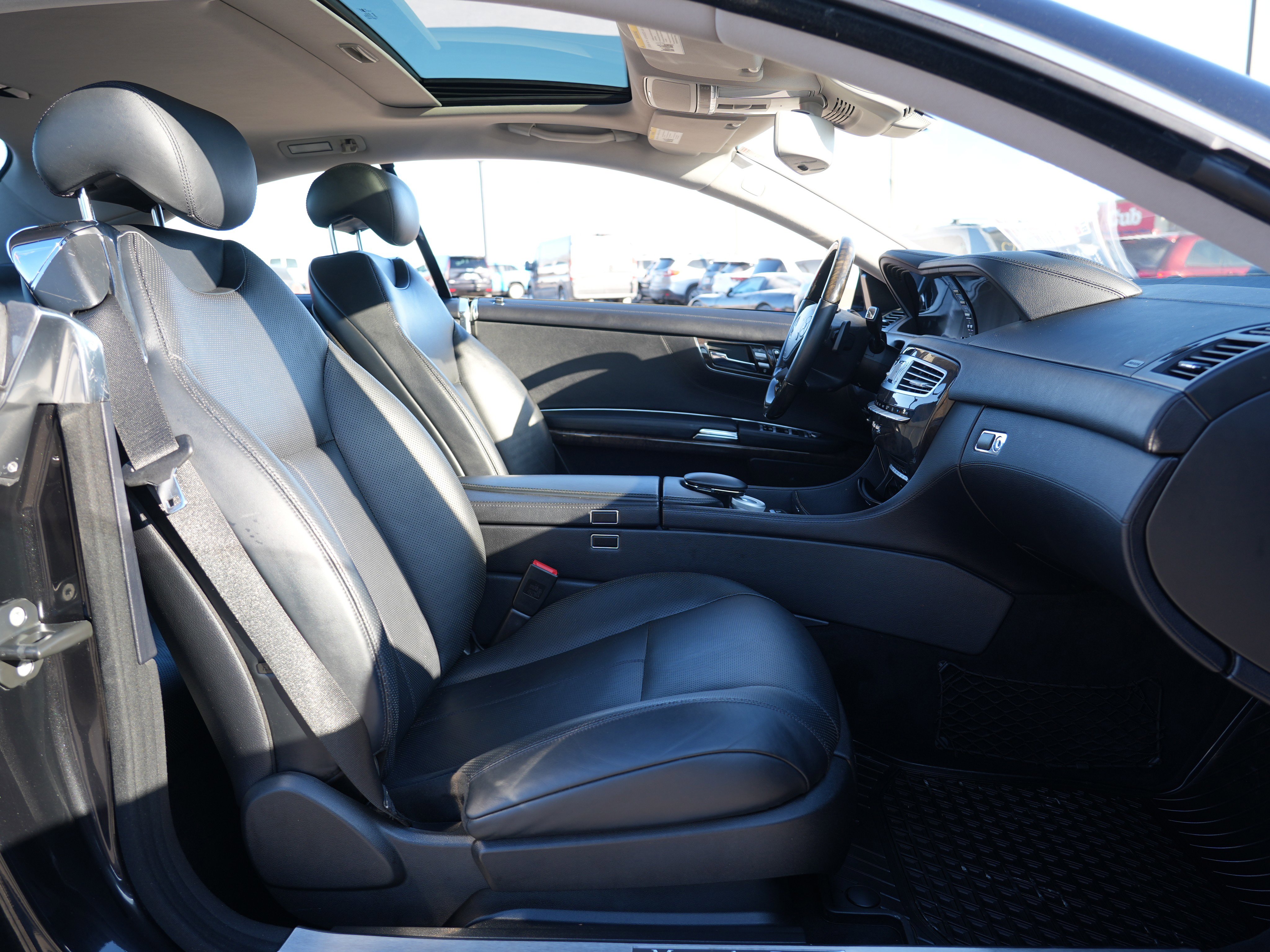 Used 2014 Mercedes-Benz CL 550 4MATIC image 12