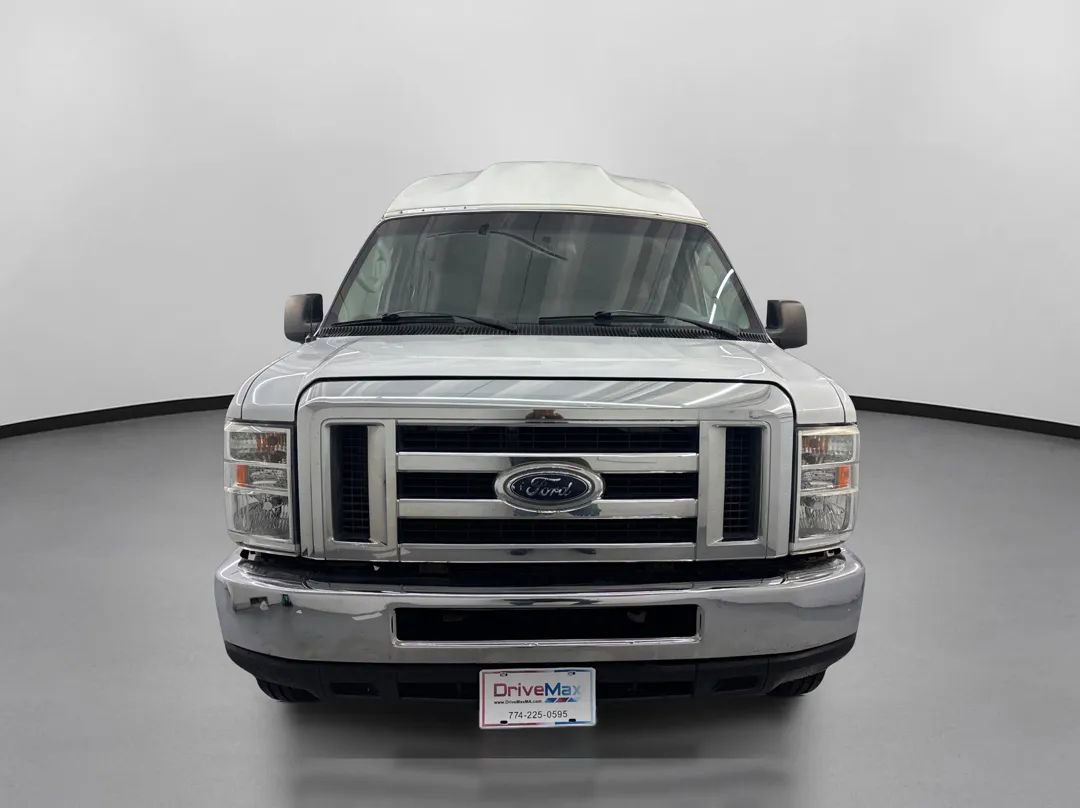 Used 2013 Ford E-250 and Econoline 250 Extended w/ PWR Group RWD image 2