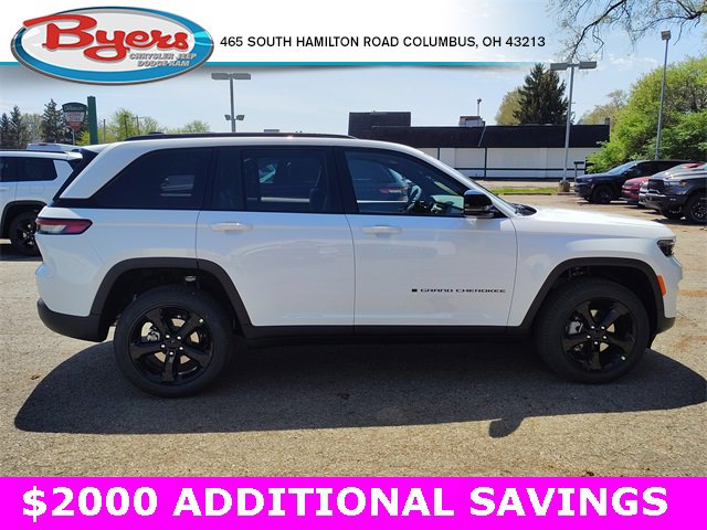 New 2025 Jeep Grand Cherokee Limited w/ Black Appearance Package image 7