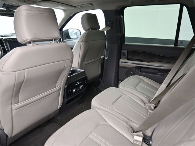 Used 2019 Ford Expedition Limited w/ Equipment Group 302A image 29