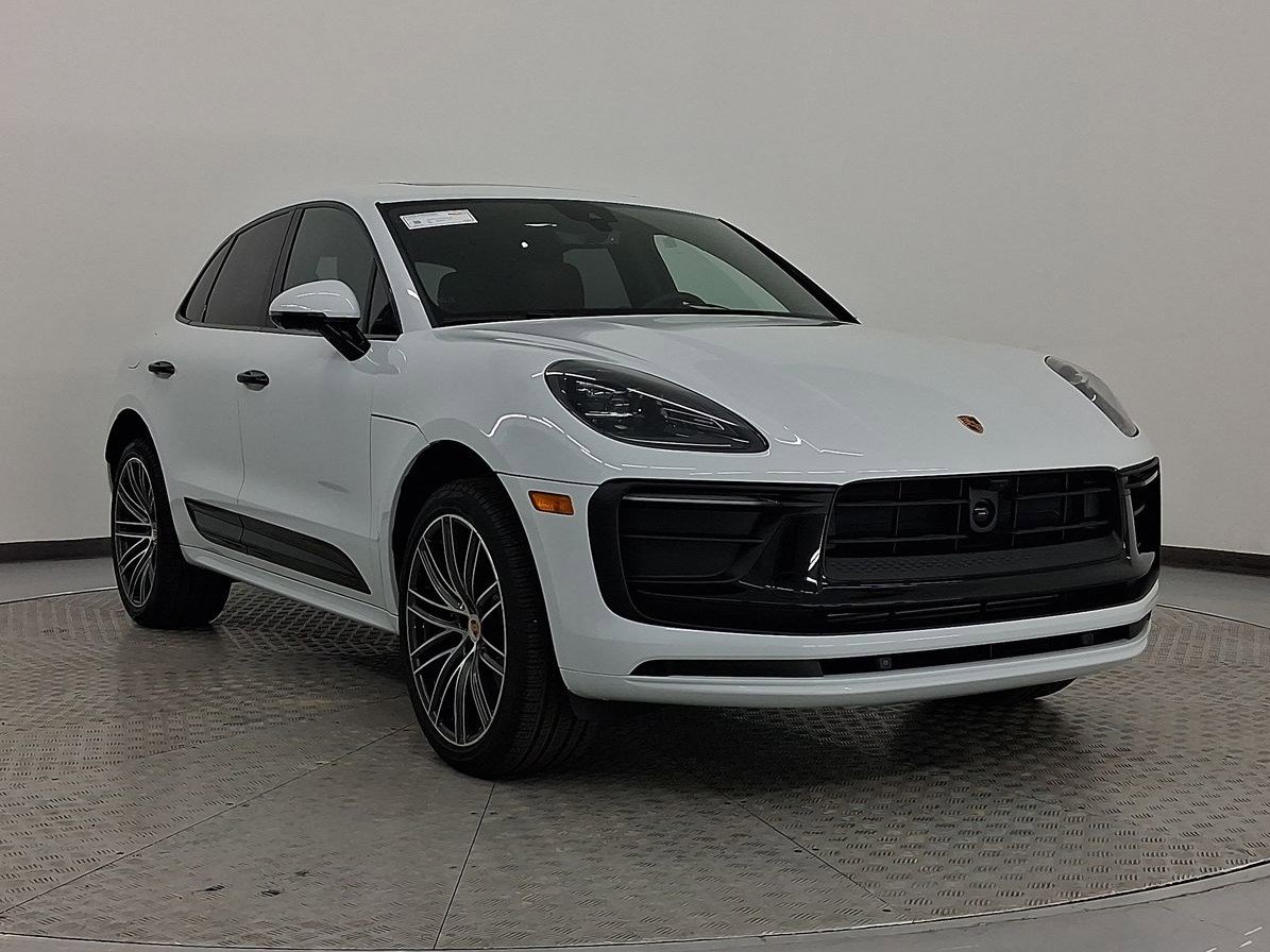 New 2026 Porsche Macan image 9