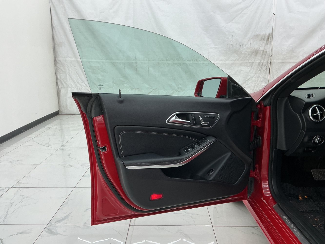 Used 2019 Mercedes-Benz CLA 250 image 18