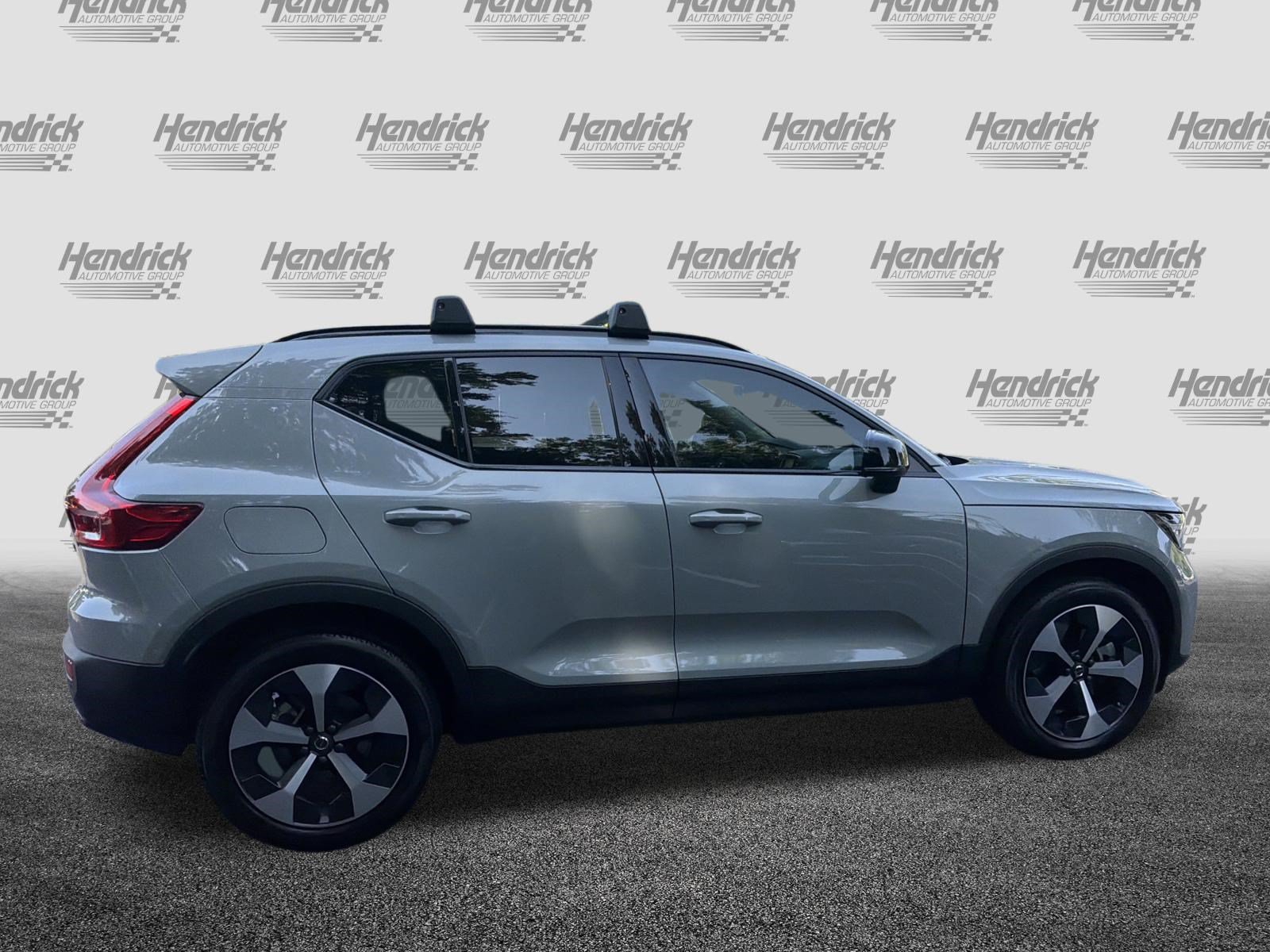 Certified 2026 Volvo XC40 B4 Core FWD image 11