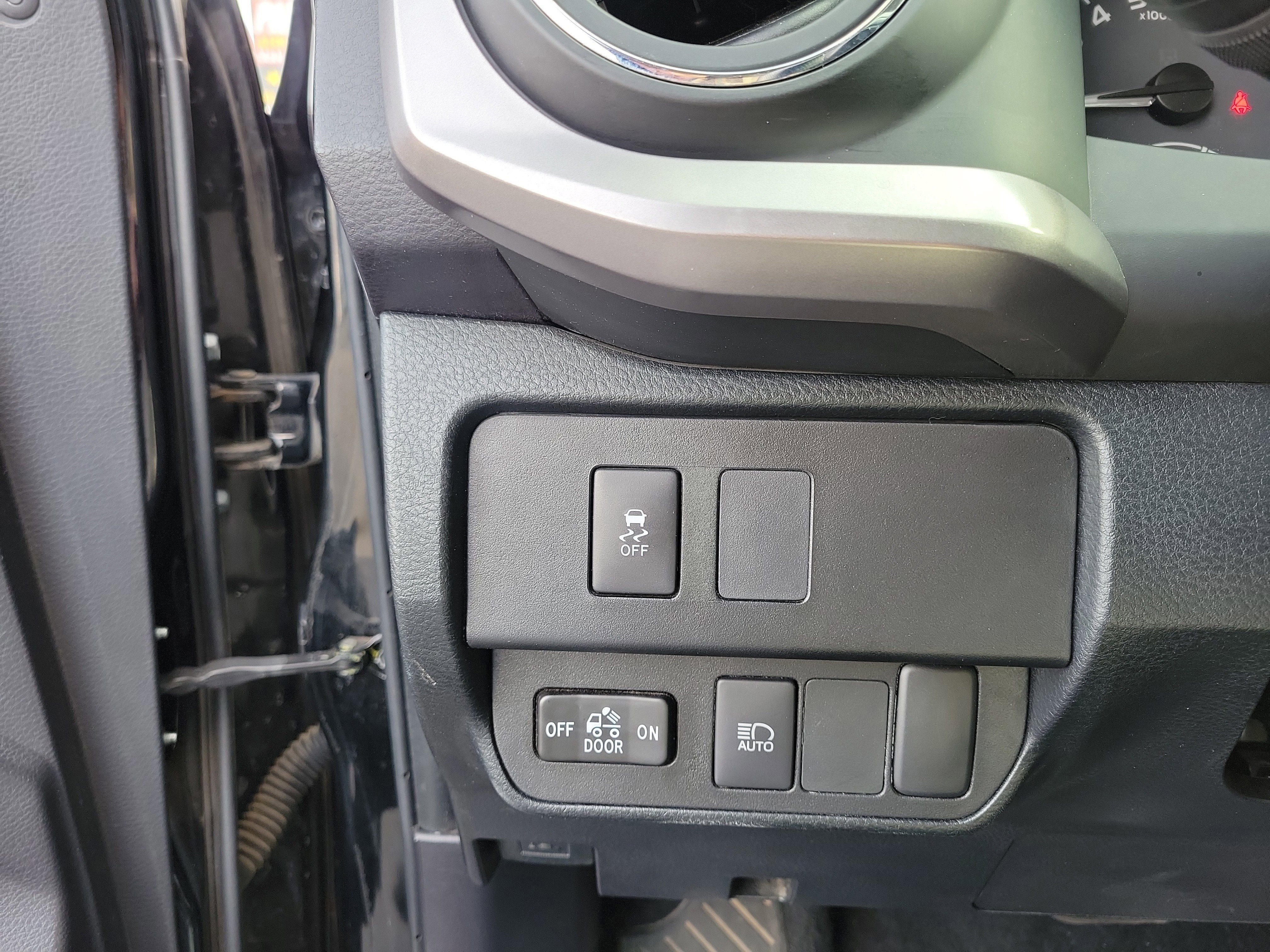 Used 2023 Toyota Tacoma SR image 20