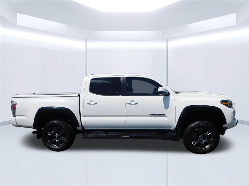 Used 2023 Toyota Tacoma TRD Sport AWD/4WD image 2