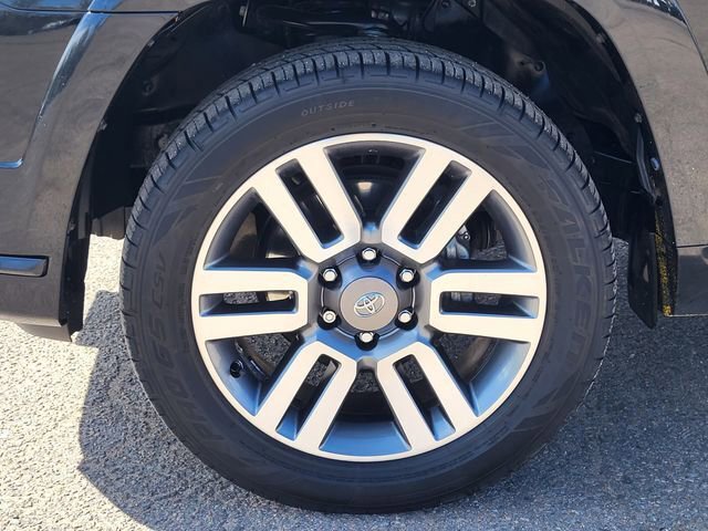 Used 2022 Toyota 4Runner TRD Sport w/ Technology Package image 10