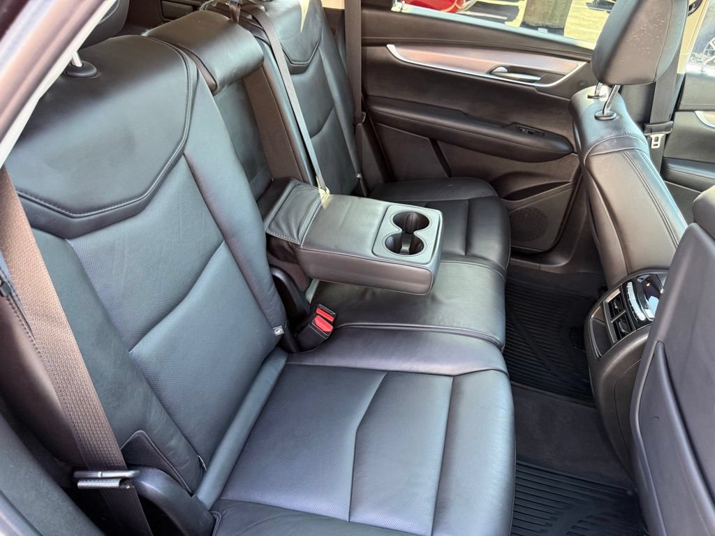 Used 2018 Cadillac XT5 Premium Luxury w/ Driver Assist Package AWD/4WD image 48
