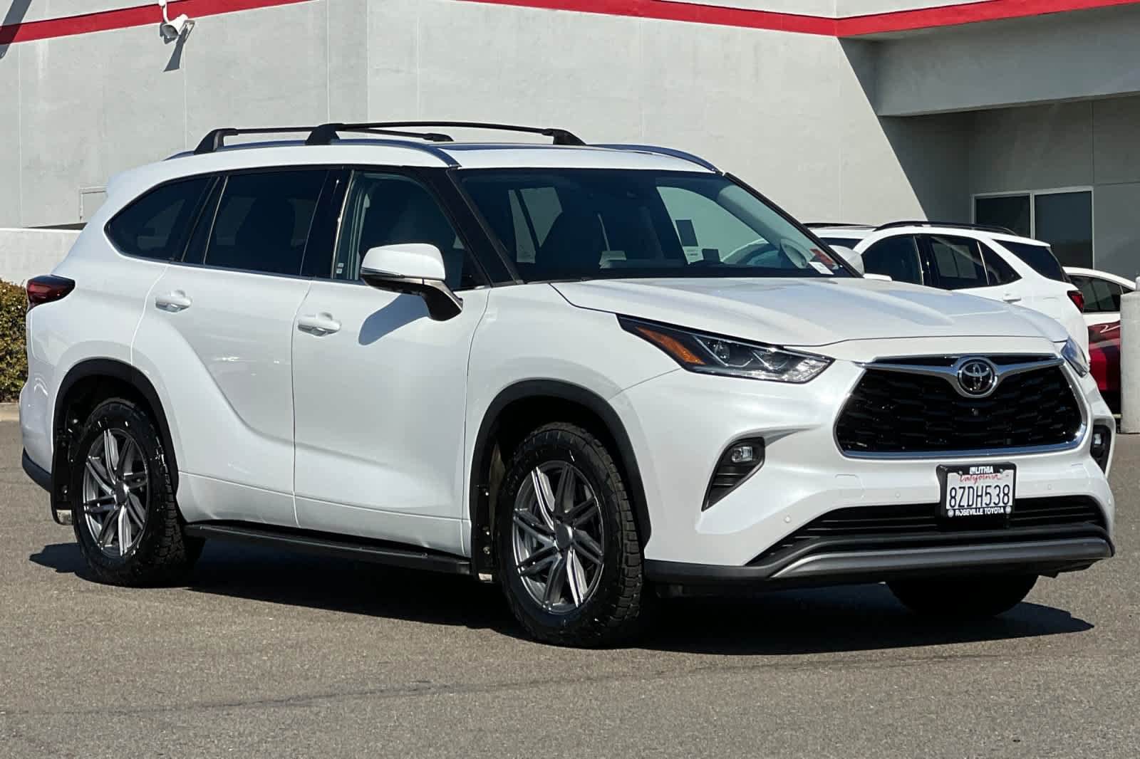 Used 2022 Toyota Highlander Platinum AWD/4WD image 5
