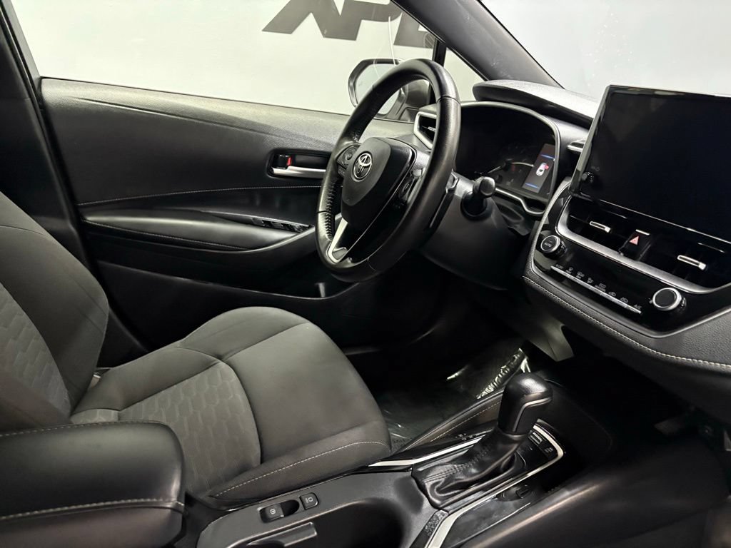 Used 2024 Toyota Corolla SE w/ SE Package FWD image 39