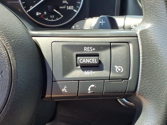 Used 2024 Nissan Rogue S AWD/4WD image 24
