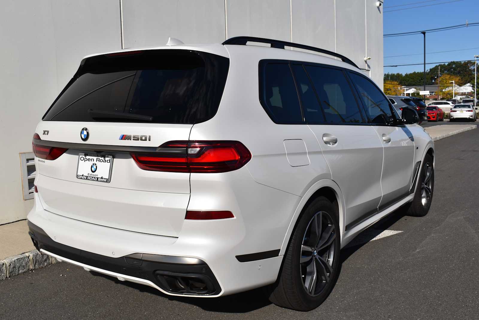 Used 2021 BMW X7 M50i w/ Cold Weather Package AWD/4WD image 5