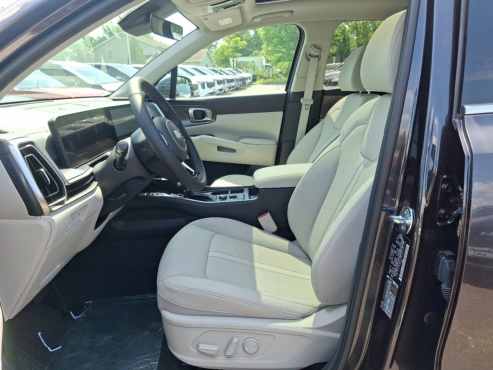 New 2025 Kia Sorento EX w/ Panoramic Sunroof Package image 5