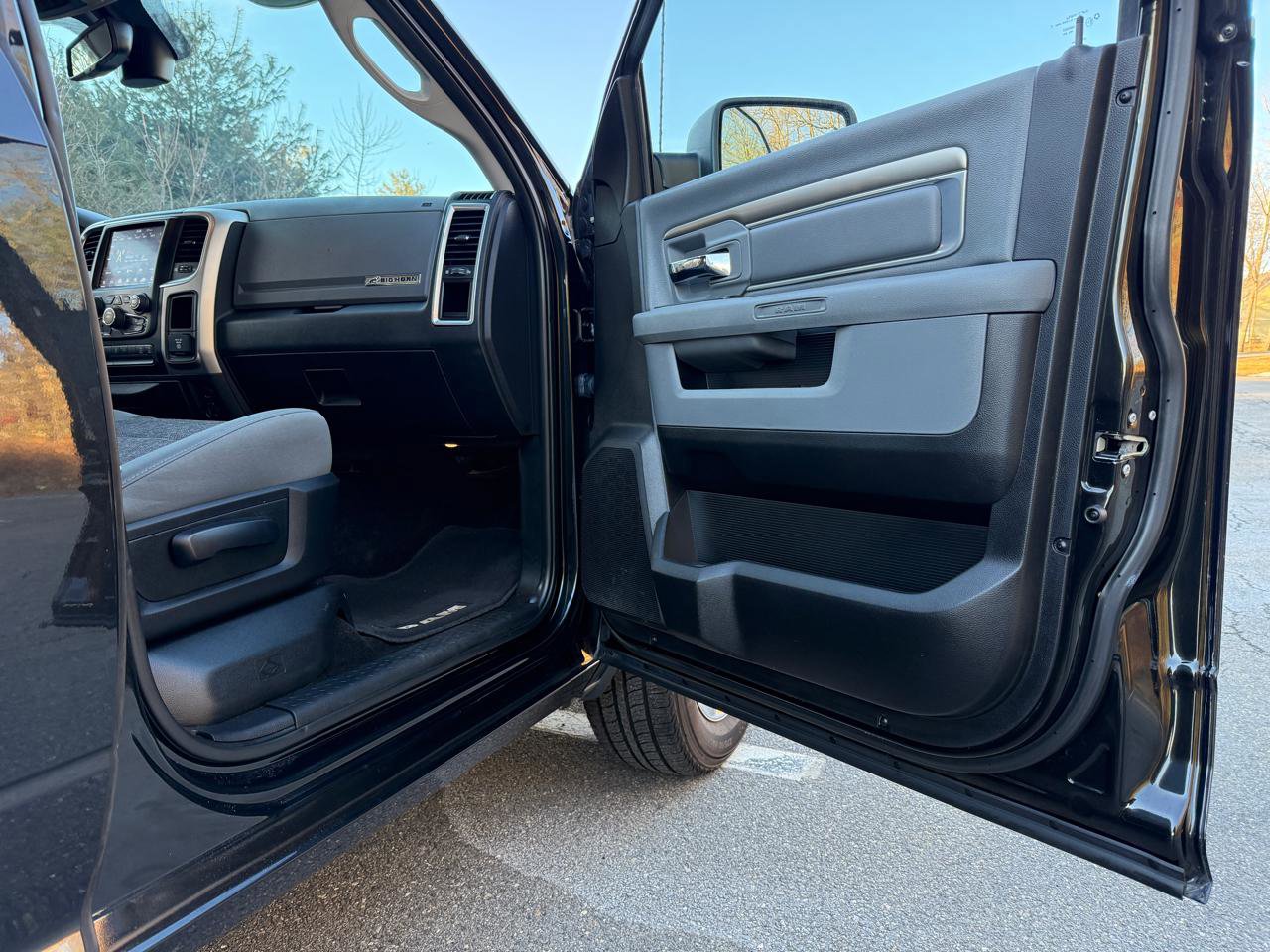 Used 2018 RAM 1500 Big Horn image 22