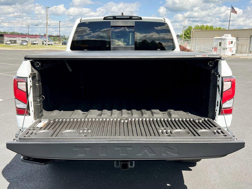 Used 2022 Nissan Titan PRO-4X w/ Pro-4x Convenience Package image 10
