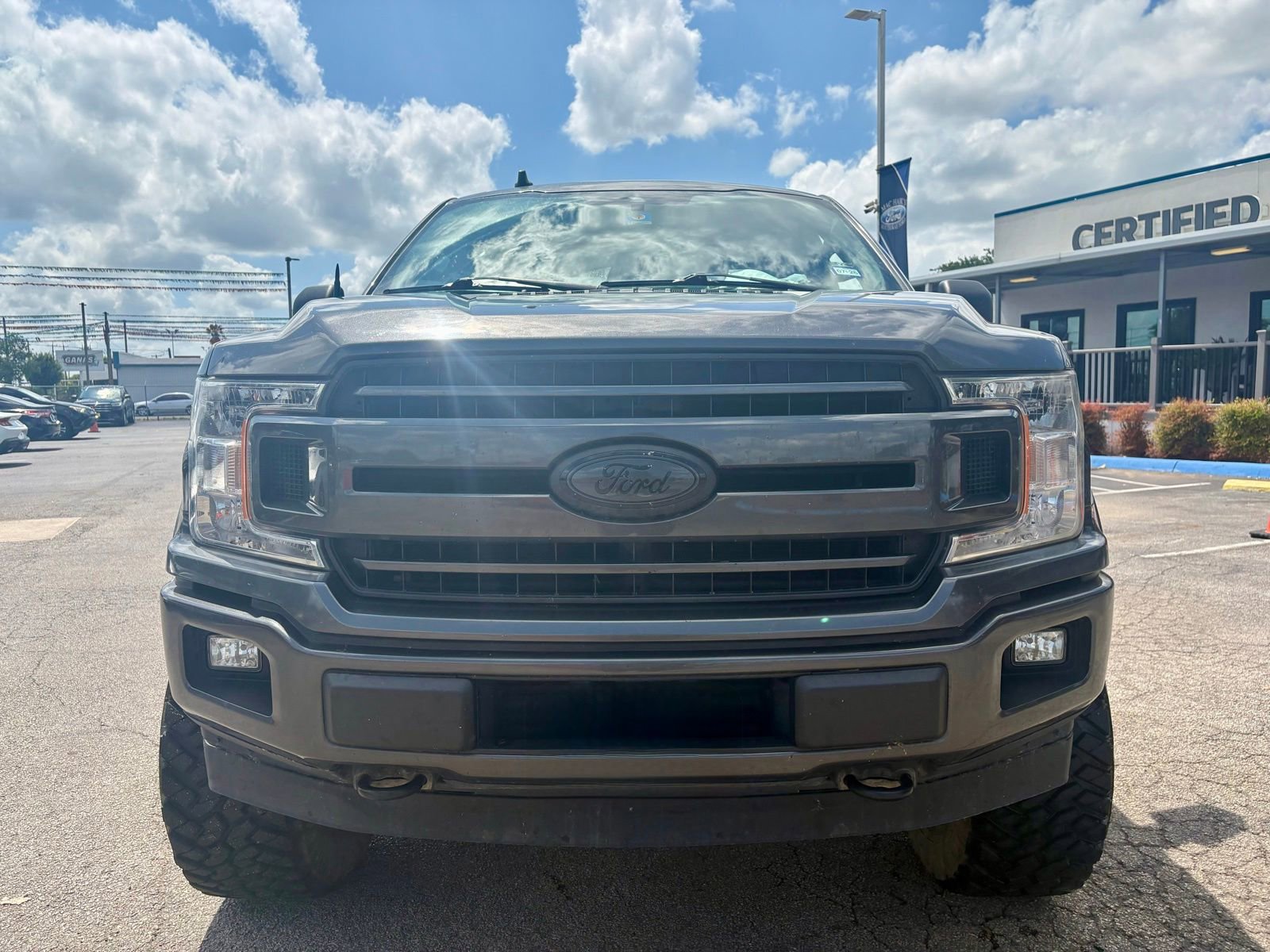 Used 2019 Ford F150 XLT w/ Equipment Group 302A Luxury AWD/4WD image 8
