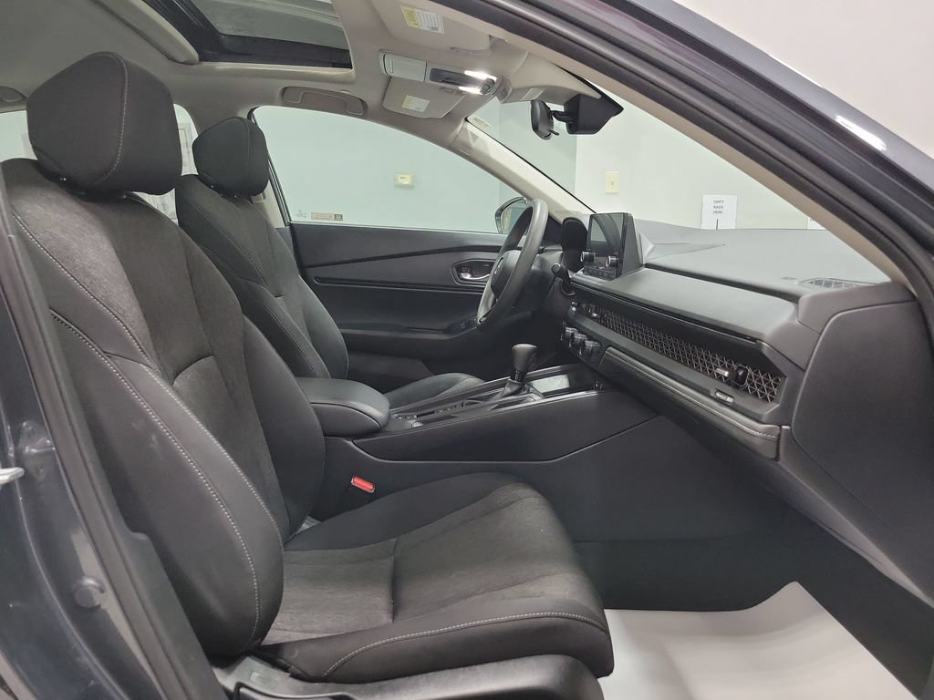 Used 2024 Honda Accord EX image 19