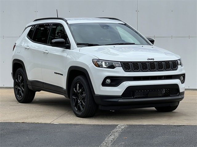 New 2026 Jeep Compass Latitude image 1