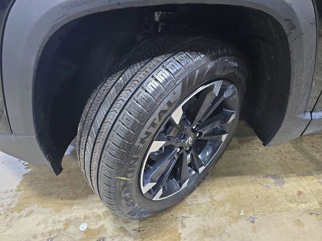 New 2026 Chevrolet Equinox RS w/ LPO, Floor Liner Package image 33