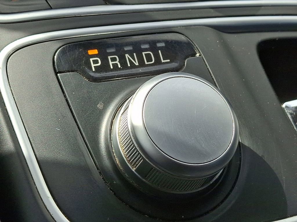 Used 2015 Chrysler 200 Limited w/ Convenience Group image 14