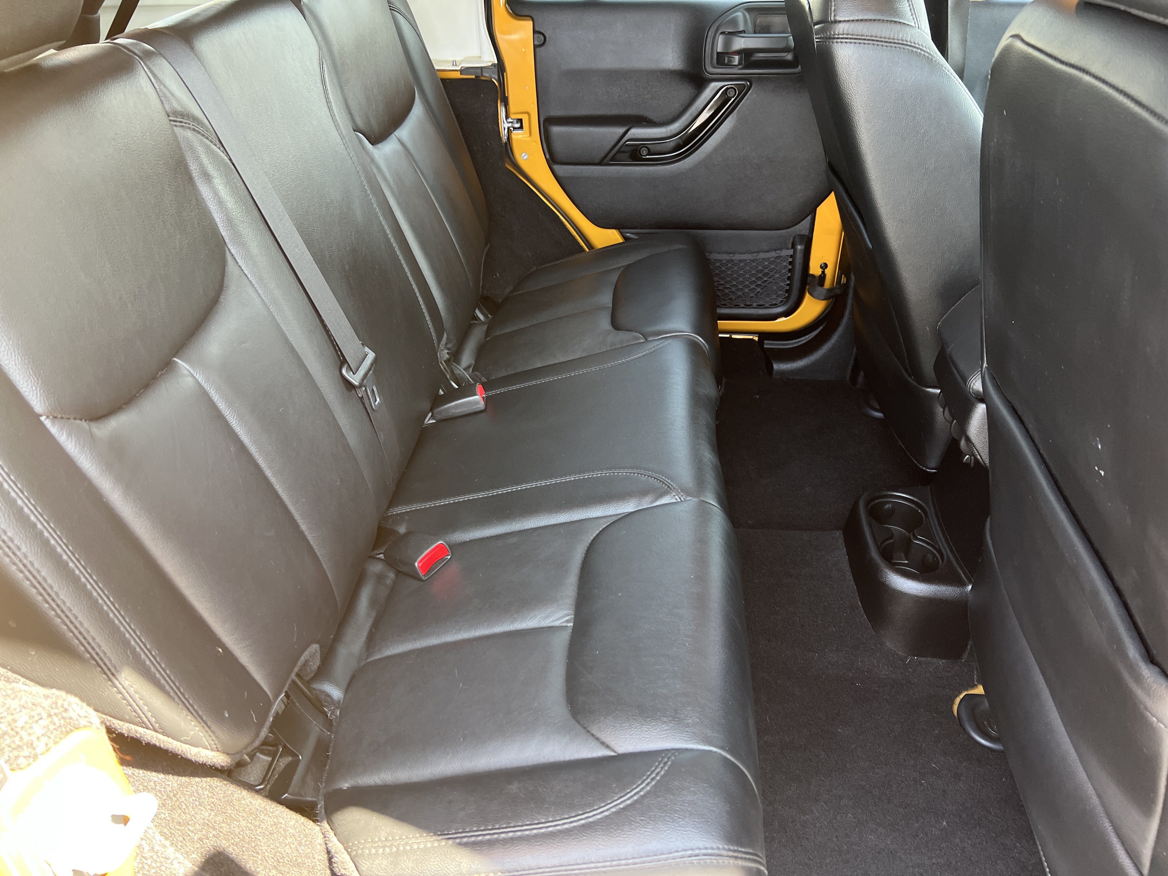 Used 2014 Jeep Wrangler Unlimited Sahara AWD/4WD image 16