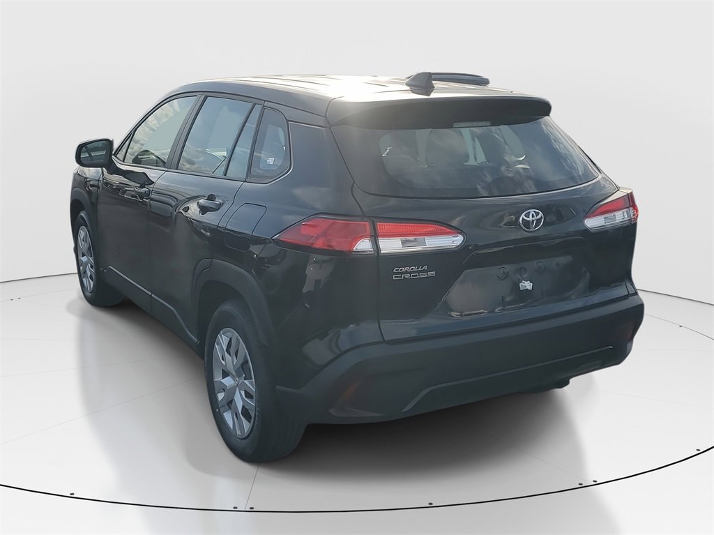 Used 2025 Toyota Corolla Cross L image 5