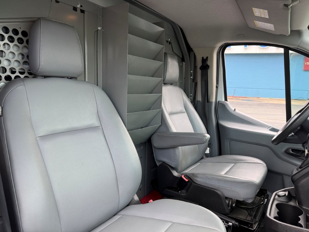 Used 2019 Ford Transit 150 130 Low Roof RWD image 25
