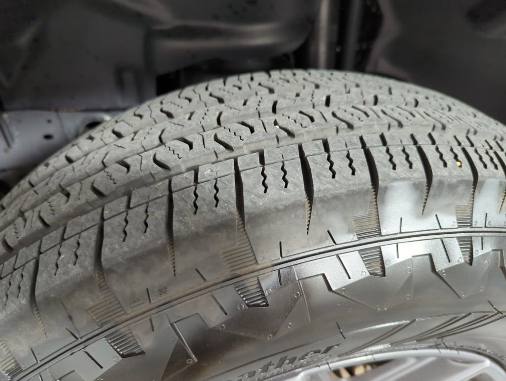 Used 2025 Jeep Wrangler Sport image 22