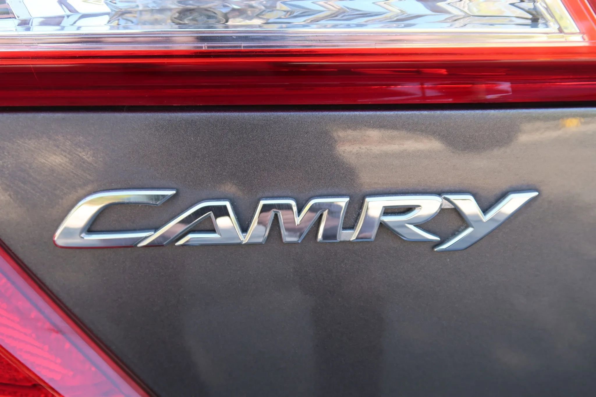 Used 2012 Toyota Camry L image 7