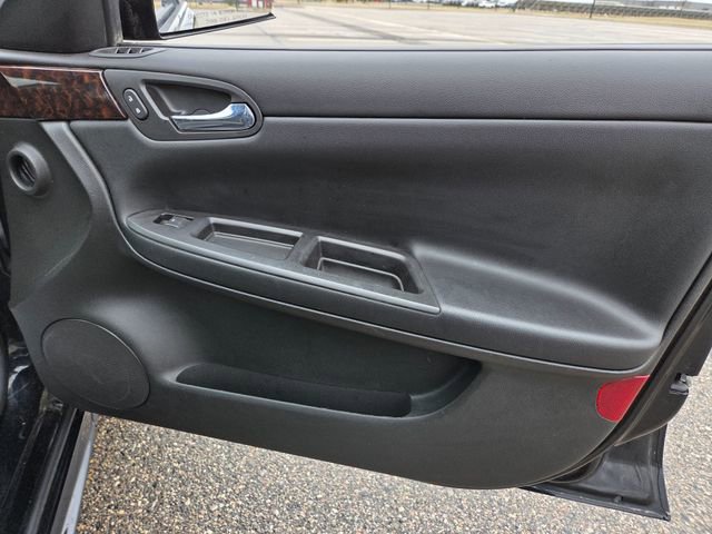 Used 2013 Chevrolet Impala LS FWD image 31