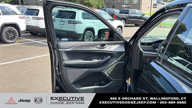 Used 2021 Jeep Grand Cherokee L Limited AWD/4WD image 8