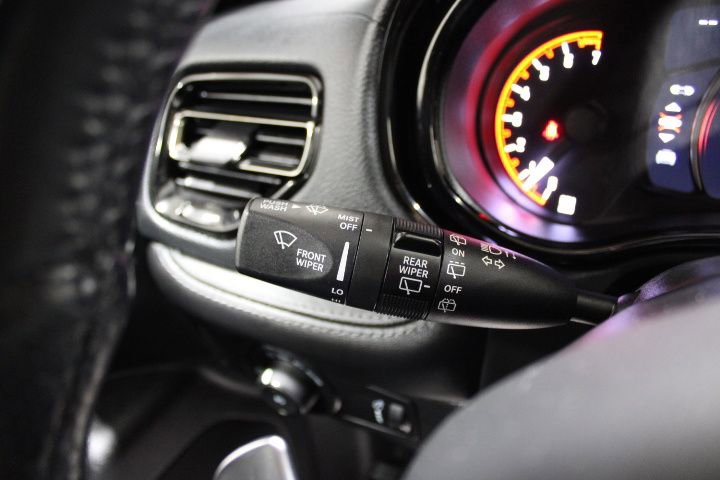 Used 2022 Dodge Durango GT image 43