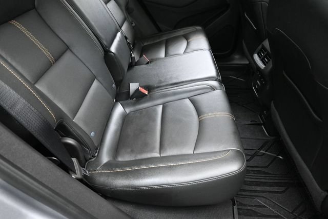 Used 2023 Chevrolet Equinox Premier FWD image 28